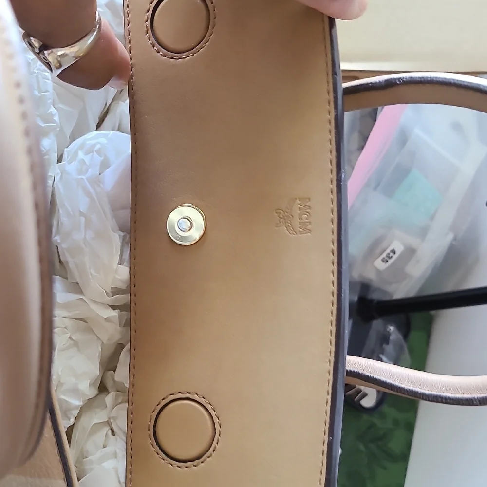 MCM Tan Logo Tote Bag - Picture 2 of 10